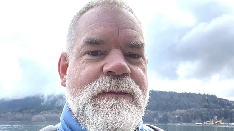 Volunteer Johnathan Wells