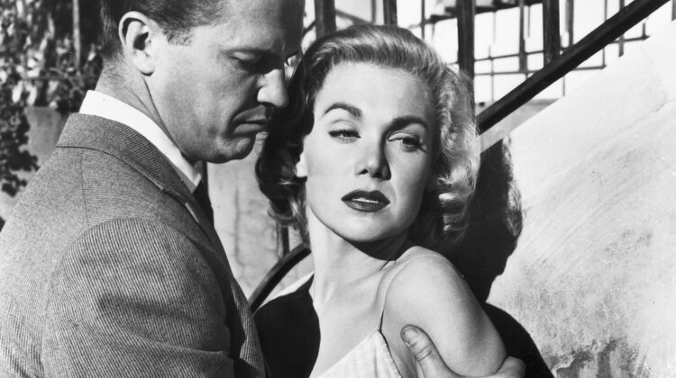Kiss Me Deadly4